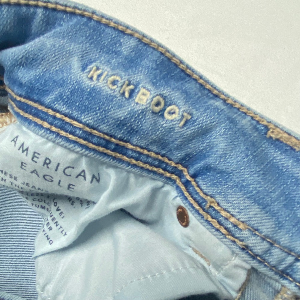 American Eagle Kick Boot Light Wash Raw Hem Jeans Next Level Stretch 2 X-Long - Picture 6 of 8